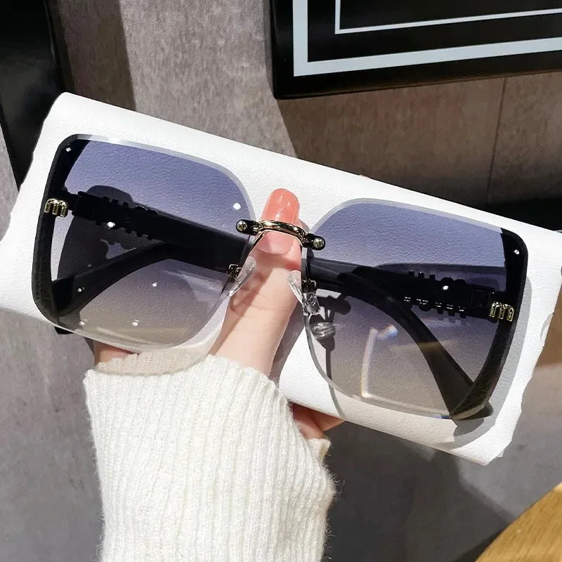 Rimless Fashion Sunglasses Women Luxury Letter Design Vintage UV400 Sun Shades
