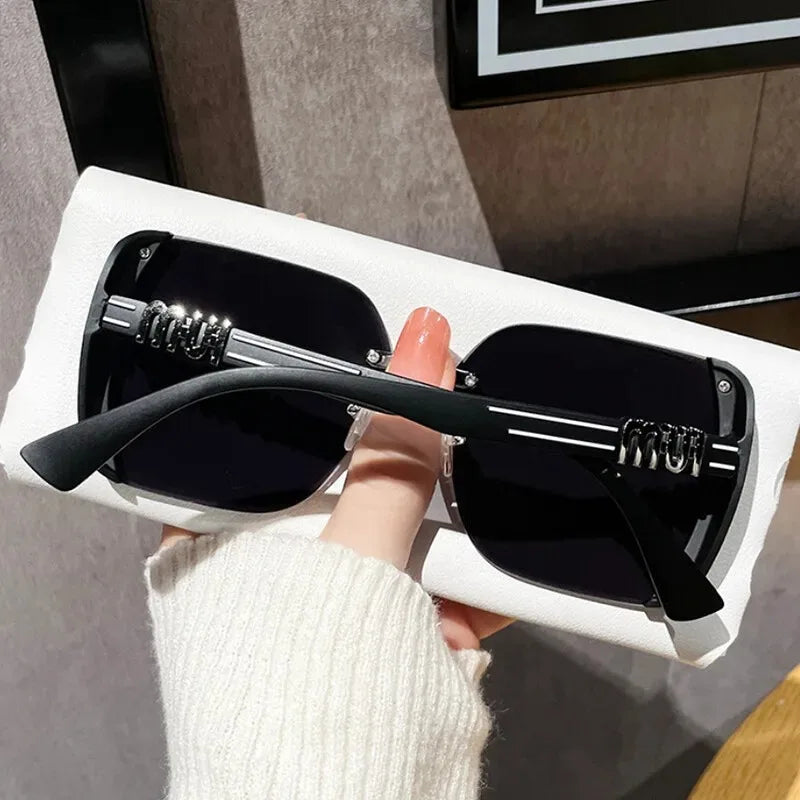 Rimless Fashion Sunglasses Women Luxury Letter Design Vintage UV400 Sun Shades