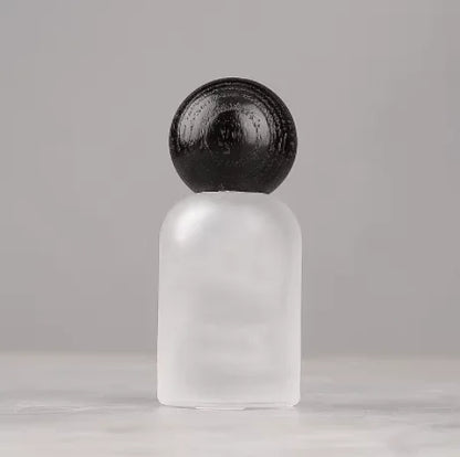 High-grade 30/50/100ml Empty Clear/ Frosted Glass Perfume Bottle Screw Wood Lid Spray Bottle Toner Atomizer Cosmetic Bottles