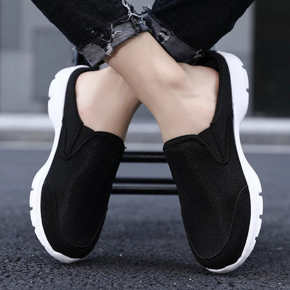 Big Size Men Casual Mules Super Light Mesh Slippers Closed Toe Half Slipper Breathable Male Flats Shoes Outdoor Slip-on Footwear