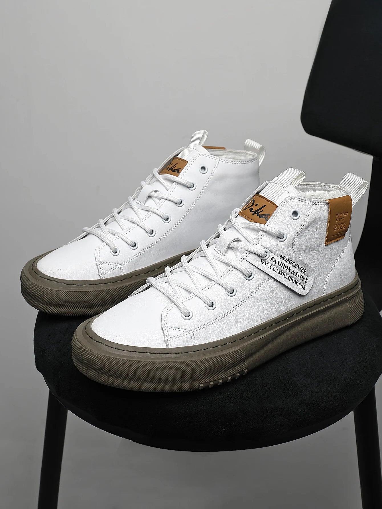 Men's Shoes Autumn and Winter New White Shoes Fashion Sneakers Sports High-Top Trendy Shoes Business Casual Breathable Thick-Soled Shoes Outdoor Casual Shoes