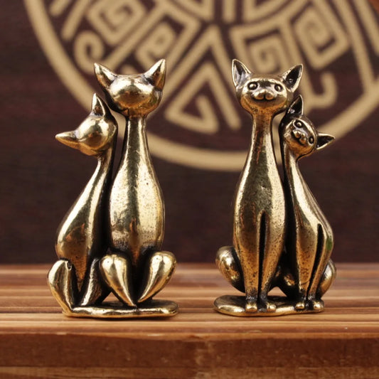 Eternal Paws – Vintage Brass Loving Cat Couple Sculpture