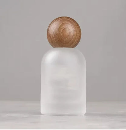 High-grade 30/50/100ml Empty Clear/ Frosted Glass Perfume Bottle Screw Wood Lid Spray Bottle Toner Atomizer Cosmetic Bottles
