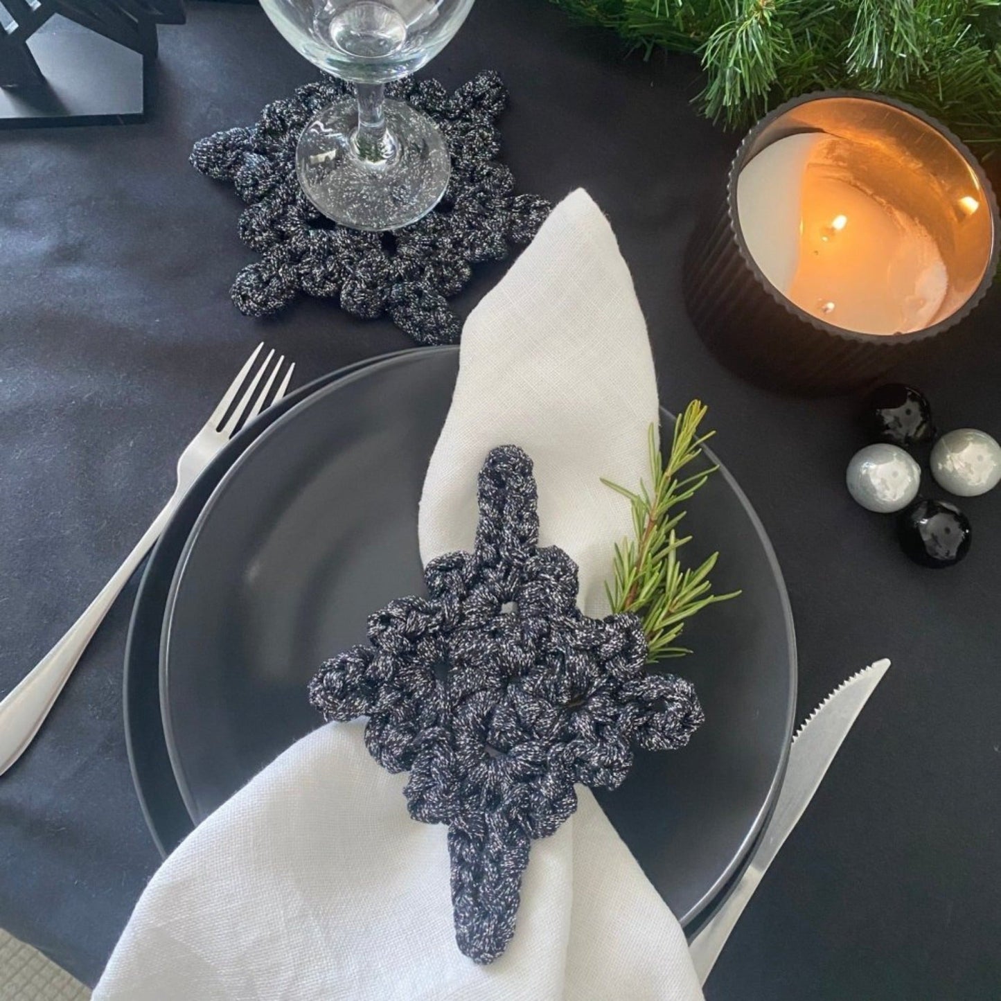 Black Sparkly Christmas Dinning Table Decor, Set of 8 pieces