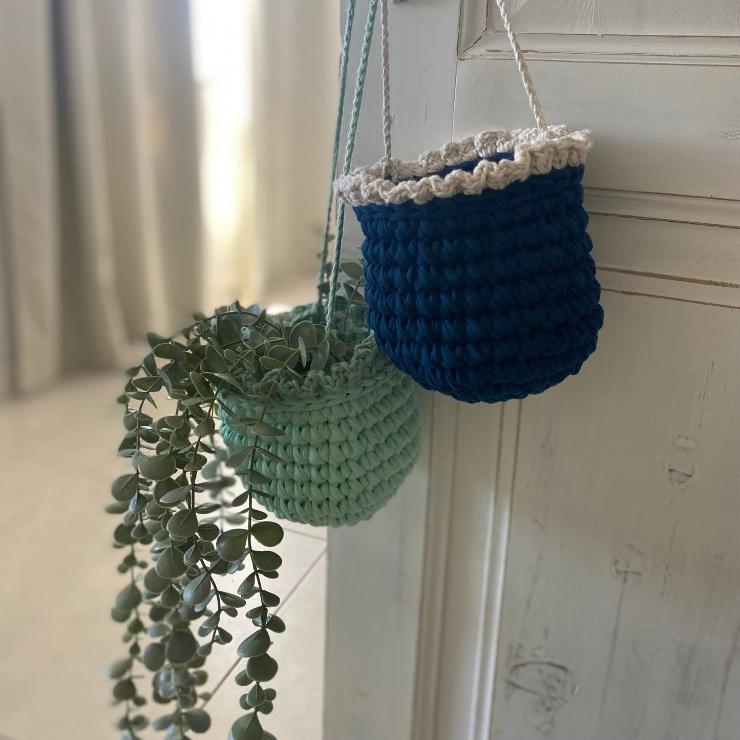 Crochet Plant Hanger, Ruffled Hanging Baskets