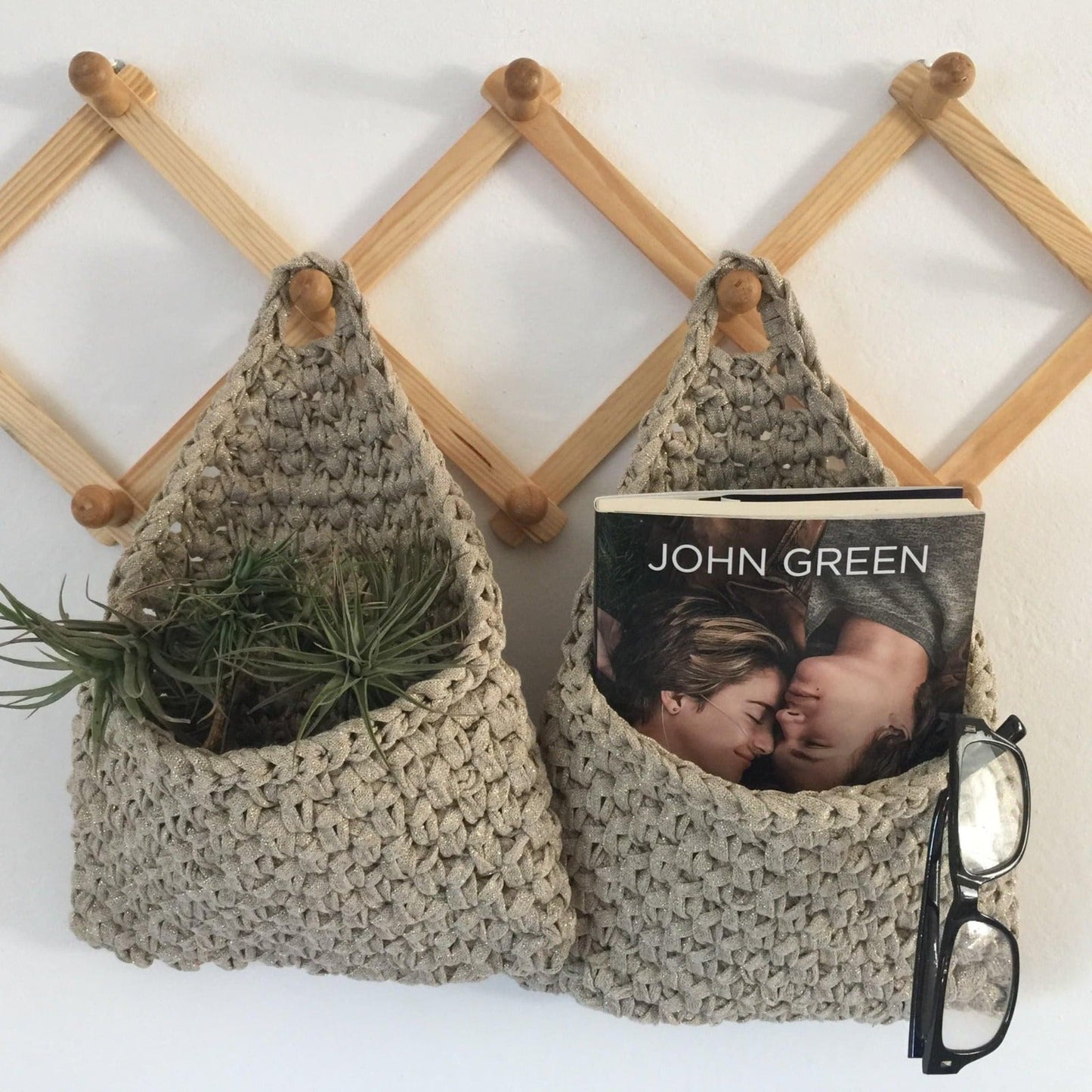 Gold Sparkly Hanging Pocket - Modern Wall Decor