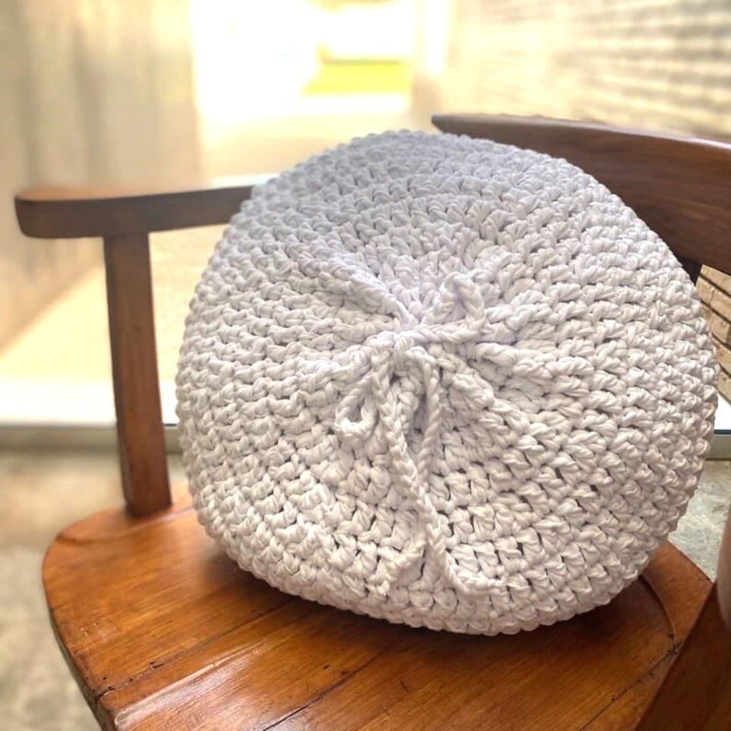 Round Crochet Pillowcase | Pure White