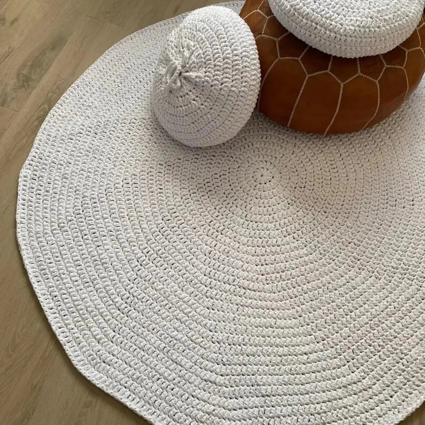 Round Crochet Rug | White