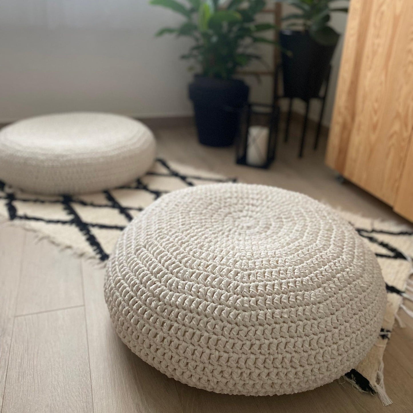 Round Floor Poufs - Modern Seating Pillows
