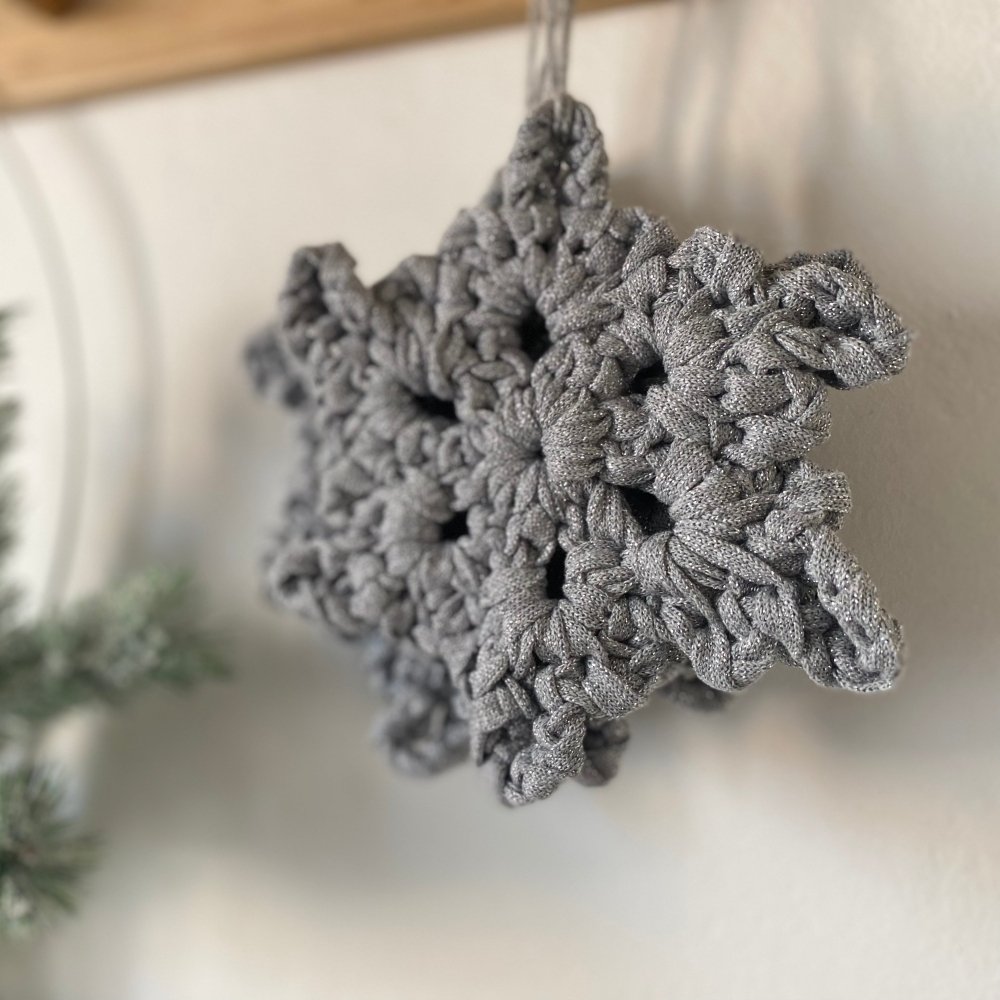Silver Crochet Snowflake Christmas Ornament Set