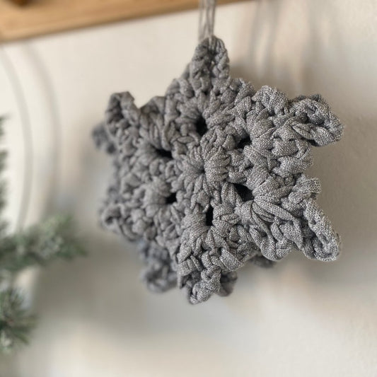 Silver Crochet Snowflake Christmas Ornament Set
